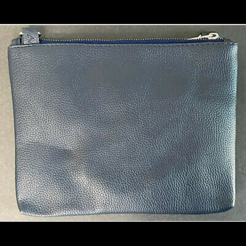 Navy Blue New York Yankees Women’s Purse; Pocket Book Bag Handbag 9”w x 7”H NWOT - Picture 7 of 9